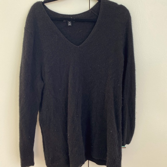 41 Hawthorn Tops - Black cashmere sweater top
